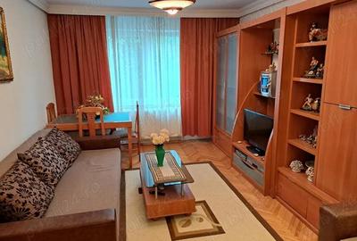 Inchiriez apartament 2 camere, decomandat, Tg. Mures, Unirii - 9