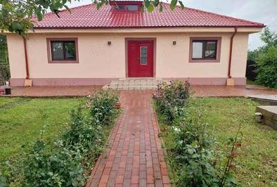 Casă în Petrești - 1