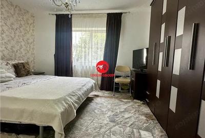 Apartament cu 4 camere decomandat în Inel I - 18