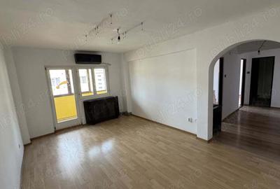 Apartament 2 camere Aleea Parc Renovat nemobilat etaj 4 decomandat - 1