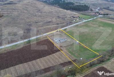 Teren de 2600 mp, în Central - 12