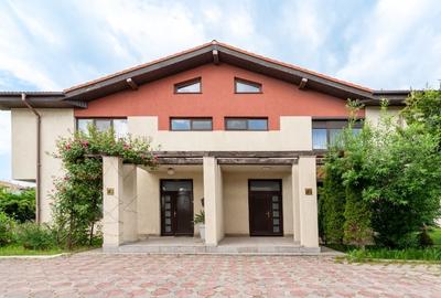 Duplex cu 5 camere cu Teren 550 Mp în Lazu - 1