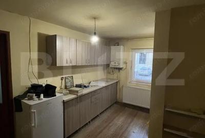 Garsonieră decomandată în Central - 4