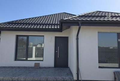 Casă individuală cu 3 camere cu Teren 280 Mp în Berceni - 1