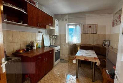 Apartament cu 3 camere decomandat, mobilat în Central - 1