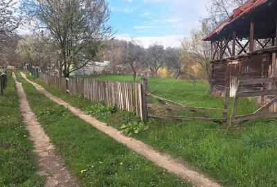 Teren de 1860 mp, în Curăturile - 8