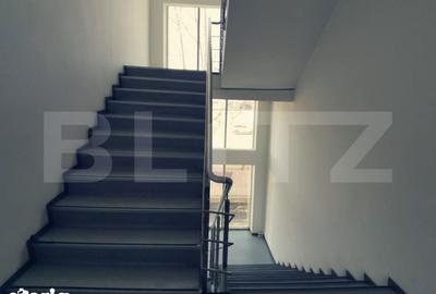 Spațiu comercial, de 1,672 mp, în Central - 14