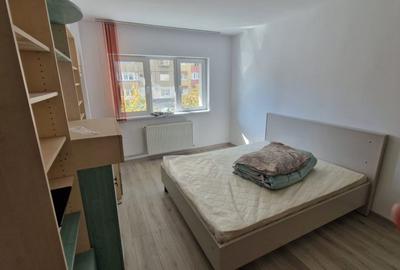 Garsoniera, 50 mp, balcon 10 mp, zona Piata Marasti, etaj intermediar - 1
