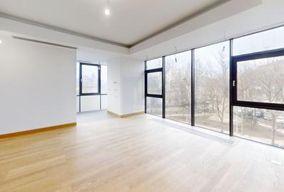 Apartament cu 3 camere semidecomandat în Eminescu