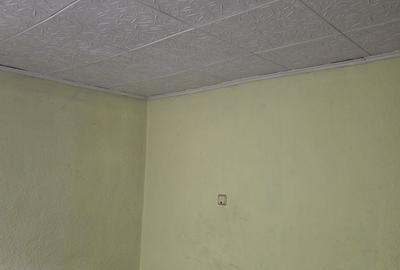 Casă cu 5 camere cu Teren 443 Mp în Ștefăneștii de Jos - 2
