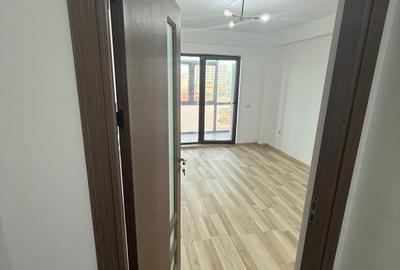 Apartament cu 2 camere decomandat în Km 5 - 4