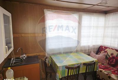 Teren de 4516 mp, în Central - 12