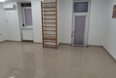 Spațiu comercial, de 73 mp, în Central - 2
