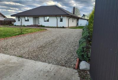 Casă cu 4 camere în Zănești - 3