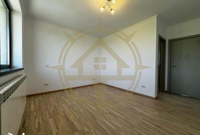 Casă cu 5 camere decomandat cu Teren 500 Mp în Balotești - 13