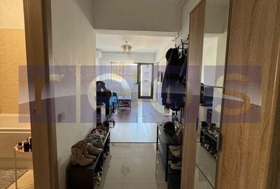 Apartament cu 2 camere, mobilat în Moșilor