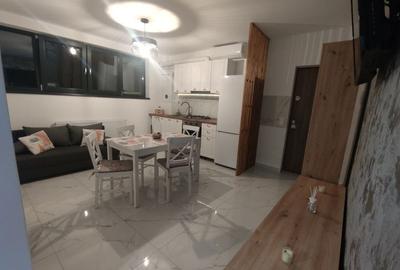 Apartament cu 3 camere decomandat în Exterior Vest - 2