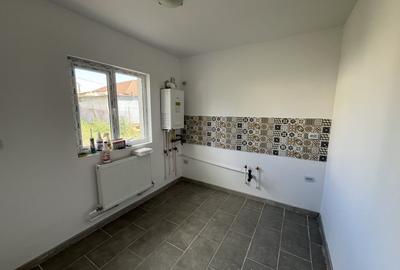 Casă individuală cu 3 camere cu Canalizare în Valu lui Traian - 6