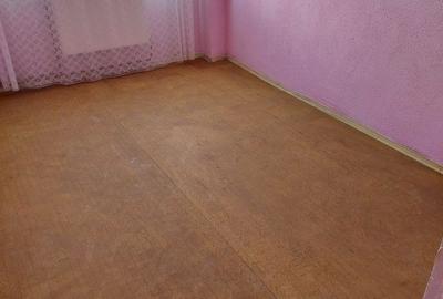 Apartament cu 3 camere decomandat în Onești - 4