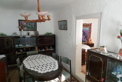 Casă cu 3 camere cu Teren 1563 Mp în Sărulești - 5