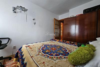 Apartament cu 3 camere semidecomandat în Micro 5 - 4