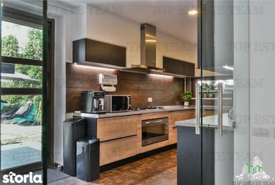Casă cu 7 camere cu Teren 1334 Mp în Central - 4