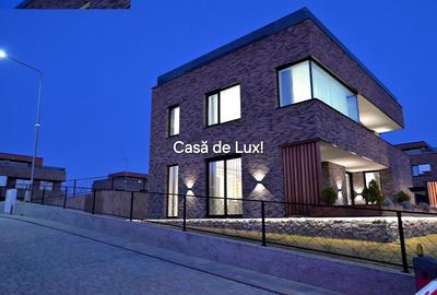 Casă individuală cu 5 camere cu Teren 450 Mp în Ipotești - 1