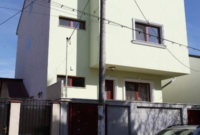 Garsonieră semidecomandată, mobilată în Eroii Revoluției - 1