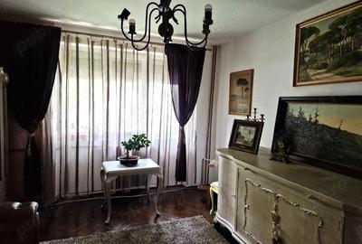 Apartament cu 3 camere decomandat în Central - 3