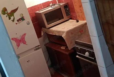 Camera de camin mobilata utilata,AC, Bularga-Granit Center - 3