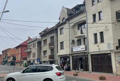 Casa de vanzare Lugoj 2etj+ mansarda la parter 2 magazine deja inchiriate - 3