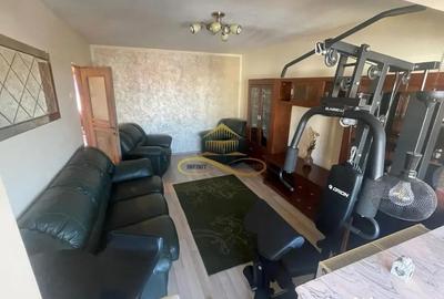 Apartament cu 3 camere decomandat în 9 Mai - 9
