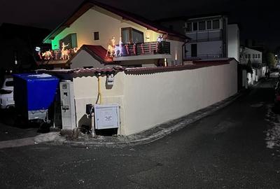 Casă cu 4 camere în Central