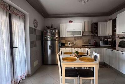 Casă cu 7 camere cu Teren 1100 Mp în Dumbrava - 8