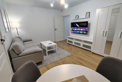 Apartament cu 2 camere semidecomandat în Casa de Cultură - 1