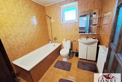Vanzare casa in comuna Ciugud -700 mp teren - 5