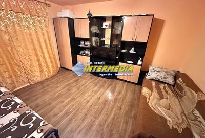 Garsonieră decomandată în Cetate - 2