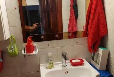 Apartament cu 3 camere semidecomandat, mobilat în 13 Septembrie - 9