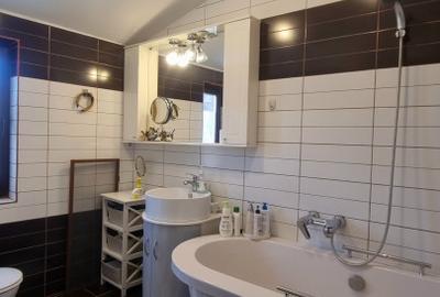 Vanzare apartament 4 camere de lux – vedere la mare, zona Primaria Constanta / C - 15