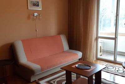 Apartament cu 2 camere decomandat în 7 Noiembrie - 2