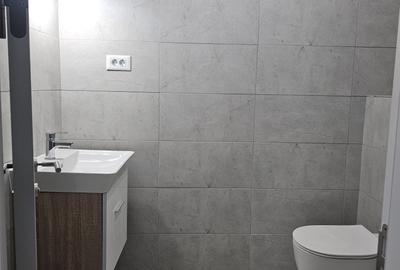 Apartament cu 3 camere, disponibil imediat pentru mutare. - 11