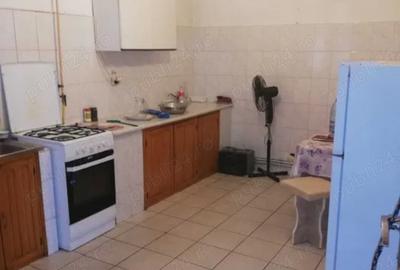 Casă cu 3 camere cu Teren 201 Mp în Falezei - 1