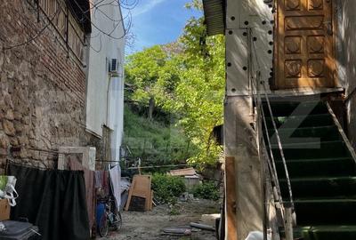 Casă cu 10 camere cu Teren 1030 Mp în Liești - 1