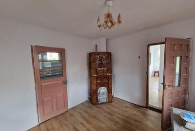 Casă individuală cu 5 camere cu Teren 1094 Mp în Valea Leurzii - 2