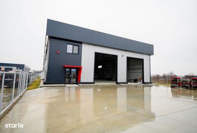 Spațiu comercial, de 1,000 mp, în Central - 14