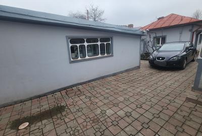 Casă individuală cu 5 camere cu Teren 886 Mp în Central - 4