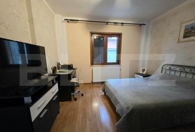 Casa de vanzare, 140 mp, zona Micro 11 - 15