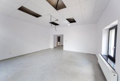 Spatiu comercial de inchiriat - 125,5 mp - 8