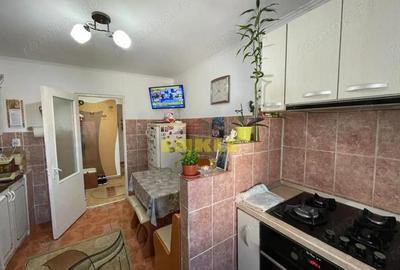 Apartament cu 4 camere decomandat în Central - 1