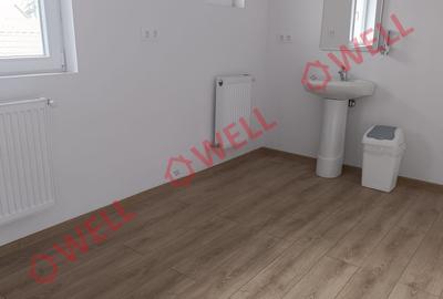 Spațiu comercial, de 69 mp, în Central - 14